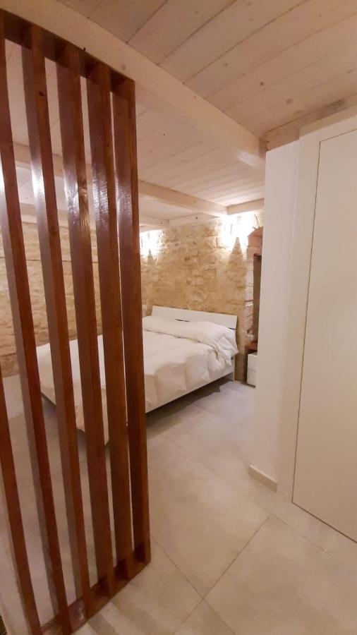 B&B Il Castello Suite Джовінаццо Екстер'єр фото